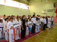 Karate Şampiyonasında Şimşekspor lider