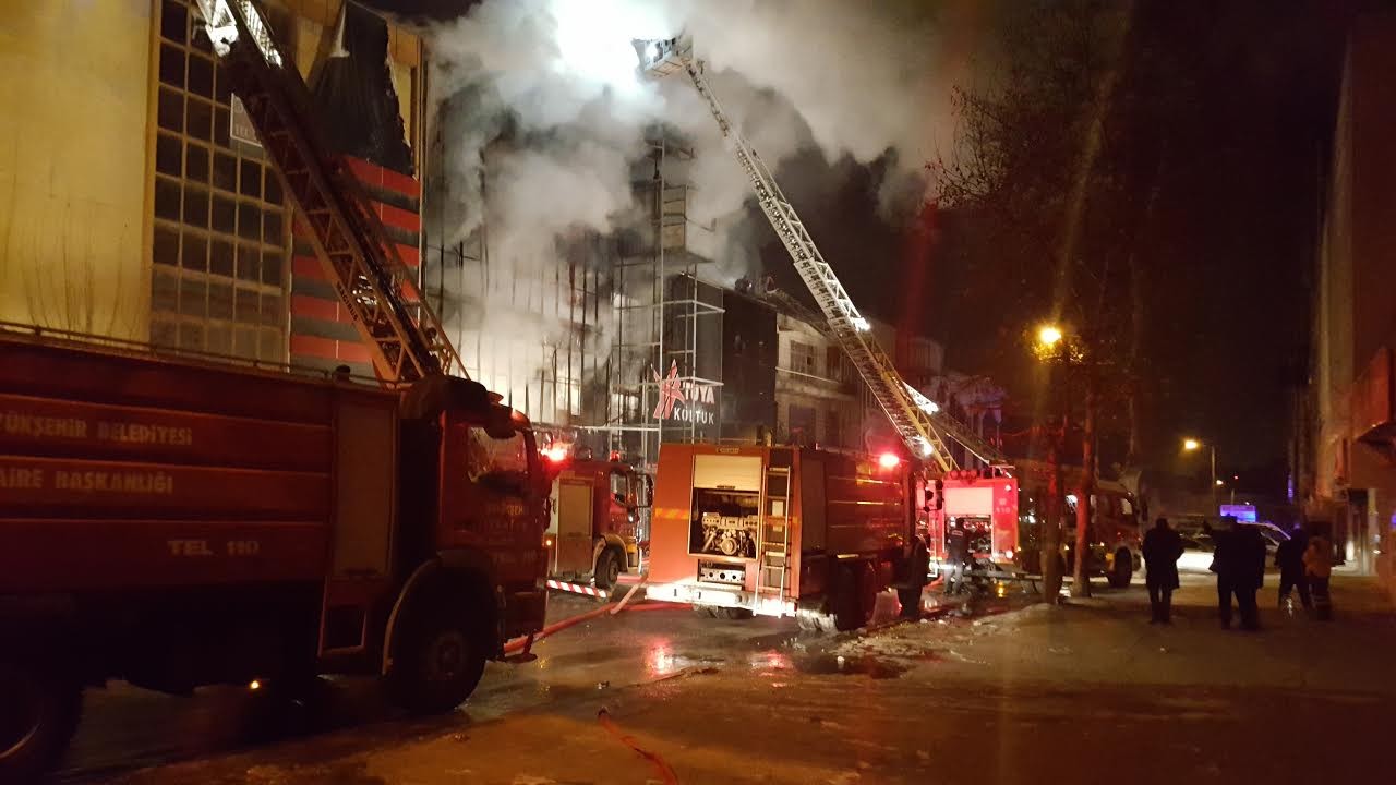 20161220aw933889_01.jpg 20161220aw933889_01.jpg