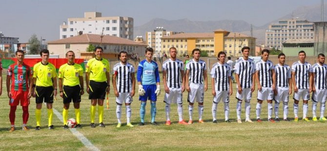 aw201101_03.jpg aw201101_03.jpg